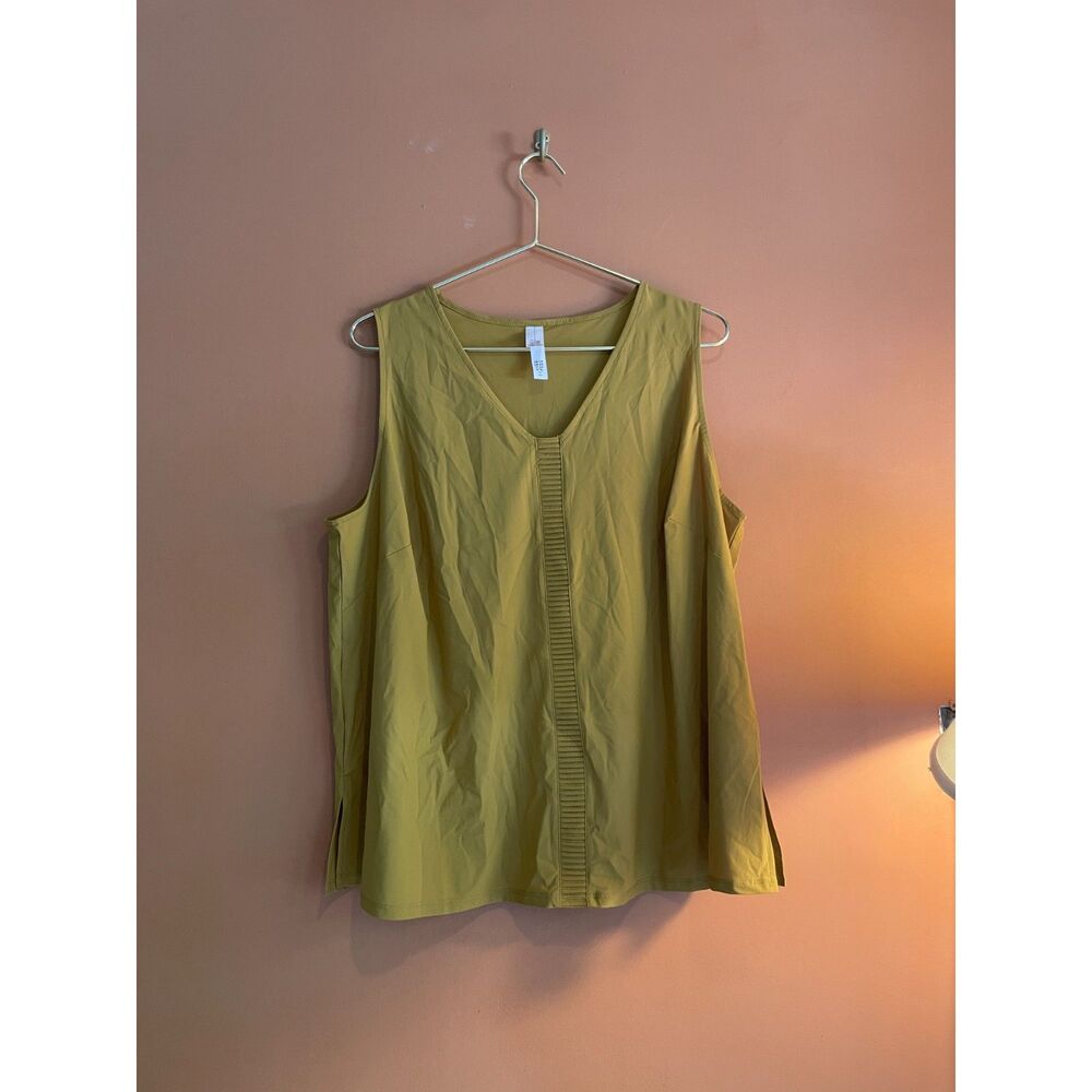 Women’s Plus Size Olive Chartreuse Sleeveless Tunic Top 1X V Neck Ladder Trim